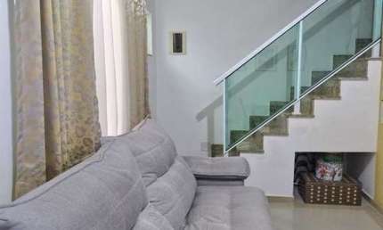 Casa Condomínio  2 Dormitório  2 Suítes1 Vaga Área útil: 64,00 m²   Zona Leste