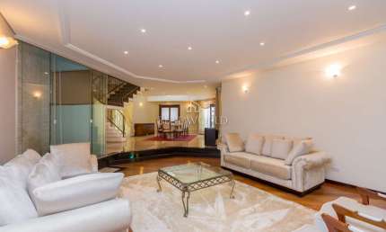 Casa com 4 quartos à venda na Rua Ary Barroso, Boa Vista, Curitiba, 587 m2 por R$ 1.849.999