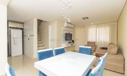Casa com 3 quartos à venda na Rua Maria Luiza Bazzani Natal, Uberaba, Curitiba, 147 m2 por R$ 699.000
