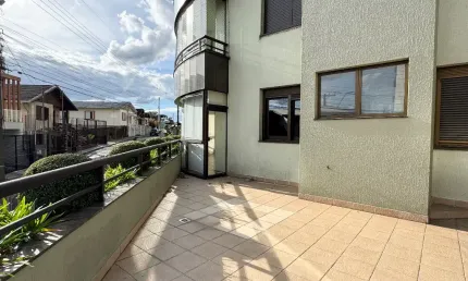 Apartamento com terraço, semi mobiliado no bairro Rio Branco