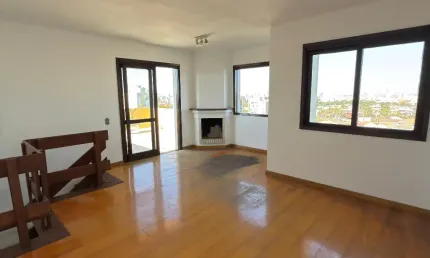 Cobertura duplex no bairro Madureira em Condomínio Clube, ampla infraestrutura de lazer para você e sua família!
