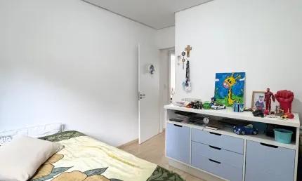 Apartamento com terraço, 2 Dormitórios em prédio moderno no Cinquentenário