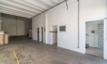 Excelente Depósito Reformado com Mezanino e 2 Vagas - 250m²