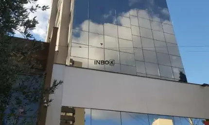 Inbox cia imobiliaria aluga amplo conjunto comercial no bairro petrópolis, próximo a praça da encol.