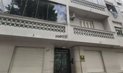 INBOX CIA IMOBILIARIA VENDE Ótimo Apartamento todo mobiliado, 3 dormitórios, 2 banheiros, de frente, sol da manhã e da tarde.