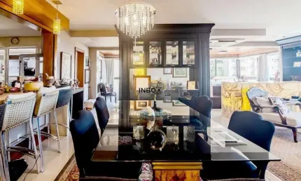 Apartamento semi mobiliado de 3 suítes à venda no bairro Moinhos de Vento