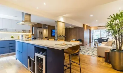Apartamento com 3 quartos à venda na Rua Vinte e Quatro de Outubro, 178, Moinhos de Vento, Porto Alegre