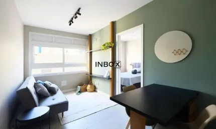 INBOX VENDE apartamento com 1 dormitório, com 30 m² privativos, mobiliado, 1 vaga, no Blend Cidade Baixa, na Av. João Pessoa, em Porto Alegre - RS.