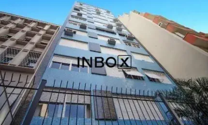 Otimo apartamento de 02 dormitório, todo reformado, nas proximidades do hospital santa casa e situado no centro histórico de porto alegre.
