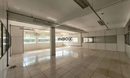 Prédio para alugar na Avenida Missões, 102, Navegantes, Porto Alegre