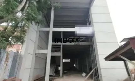 Depósito em fase final de Construção com Mezanino e Pé-Direito Alto