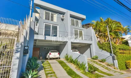 Casa com 3 quartos à venda na Rua Imeram Teixeira Cabeleira, 273, Ipanema, Porto Alegre