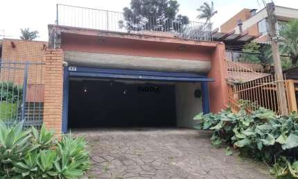 Casa com 3 quartos para alugar na Rua Doutor Jorge Fayet, 112, Chácara das Pedras, Porto Alegre
