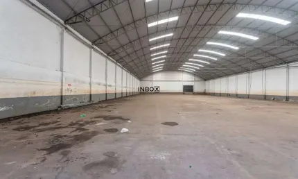 Pavilhão de 3.000m² com 20 Vagas e Estrutura Completa para Logística