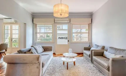 Apartamento de 187m², 3 dormitórios, 1 suíte e 2 vagas - totalmente reformado