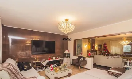 Casa com 3 quartos à venda na Rua Assunção, 250, Jardim Lindóia, Porto Alegre