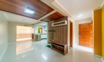 Casa em Condomínio- 3 Quartos, Suíte e 2 Vgas ! Ótima Oportunidade