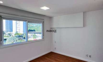 APTO 03 quartos (01 suíte) REFORMADO com 80,00m² no bairro Jardim Carvalho em Porto Alegre.