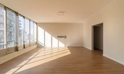 Apartamento de 170m² com planta espaçosa e 3 dormitórios, Suíte e Garagem