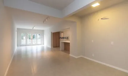 Apartamento com 3 quartos à venda na Rua Vinte e Quatro de Outubro, 172, Moinhos de Vento, Porto Alegre
