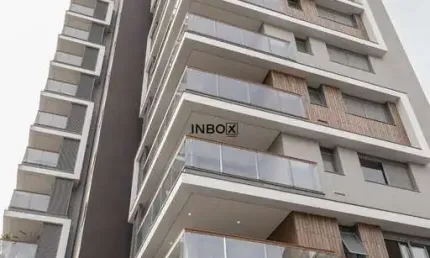 Apartamento alto padrão, 2 quartos, sendo 1 suíte, torre única, sacada e 3 vagas.