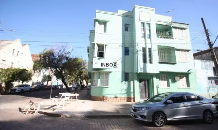 Apartamento com 2 dormitórios no floresta - pronto para morar!