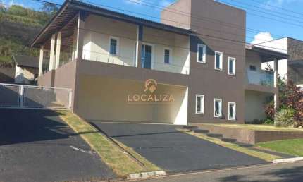 Casa de luxo em condomínio no Jardim Terras de Santa Helena, Jacareí-SP: 3 quartos, 1 suíte, 3 salas, 9 vagas - 353m².