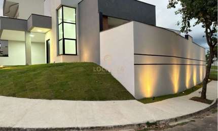 Casa Térrea de 3 Suítes no Condomínio Terras do Vale, Caçapava/SP - 167,51 m² de área  4 vagas de garagem
