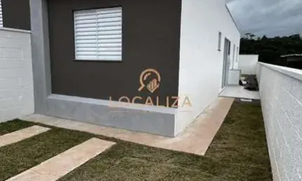 Imóvel imperdível no Jardim Novo Amanhecer, Jacareí-SP: Casa com 2 quartos, 1 sala, 2 vagas e 52m² de área!