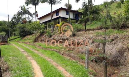Oportunidade única: Sítio à venda em São José dos Campos-SP, Jardim Bela Vista! 4 quartos, 1 sala, 2 banheiros, 65.000 m².