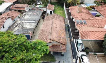 Casa Comercial à Venda ou Locação em São José dos Campos-SP, Vila Ema  3 Quartos, 2 Banheiros, 6 Vagas de Garagem  150m²