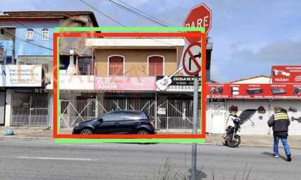 Salão Comercial de Alto Padrão para Locação em Localização Privilegiada: 1 Sala, 2 Banheiros, 2 Vagas de Garagem - 77,40m²
