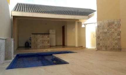 Imperdível Casa à Venda ou Locação em Condomínio Terras do Vale, Caçapava-SP: 4 Quartos, 1 Suíte, 2 Salas, 4 Banheiros, 4 Vagas, 240m²!