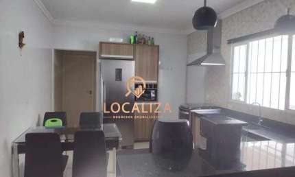 Imperdível: Casa à venda em São José dos Campos-SP, Residencial União. 2 quartos, 1 sala, 1 banheiro, 2 vagas. 90m².