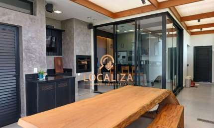 Casa à venda/locação Caçapava-SP, CONDOMÍNIO RESIDENCIAL SANTA MONICA: 3 dormitórios, 1 suíte, 2 salas, 2 banheiros, 2 vagas, 180m². Venha conferir!