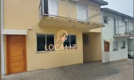 Casa em Condomínio à Venda em São José dos Campos-SP: 2 Quartos, 1 Suíte, 2 Banheiros, 2 Vagas, 75m² no Jardim da Granja!