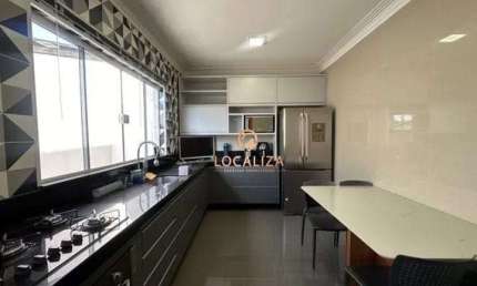 Casa Comercial à Venda em São José dos Campos-SP: 2 Quartos, 1 Suíte, 2 Salas, 4 Banheiros, 2 Vagas de Garagem - Imperdível!
