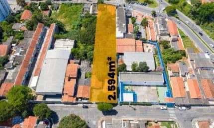 Excelente Terreno / Jardim da Granja / 2.594 m² de terreno / São José dos Campos.