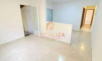Casa / Condominio São Lourenço/ 02 dormitórios / 02 vagas/ 77m² A/C / 160m² AT / Jacareí- Sp.