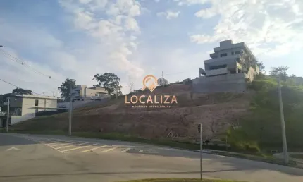 Excelente Terreno em condomínio fechado / Condomínio Verana / 361 m² / São José dos Campos