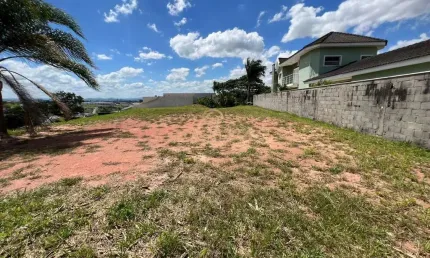 Terreno no condomínio Mirante do Vale/ 1876 m²/ Jacareí