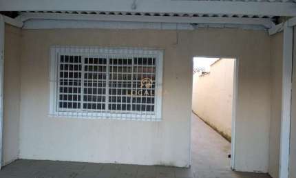 Imperdível casa à venda em São José dos Campos-SP, no Jardim Satélite: 3 quartos, sala, 3 banheiros, 2 vagas de garagem, 115m².