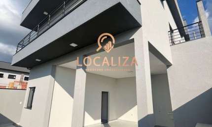 Espetacular casa em condomínio à venda em Caçapava Velha, Caçapava-SP: 3 quartos, 1 suíte, 2 salas, 4 vagas de garagem, 203m²!