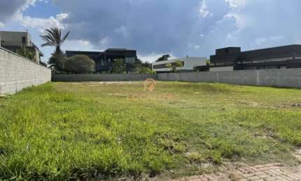 Terreno à venda na Avenida Jarbas Vaz de Lima, 25, Condomínio Chácara Serimbura, São José dos Campos