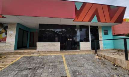Casa para venda e aluguel em Jardim Esplanada Ii de 330.00m² com 1 Quarto e 5 Garagens