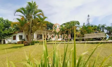 Chácara para venda em Centro de 450.00m² com 4 Quartos, 1 Suite e 4 Garagens