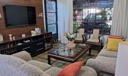 Casa Sobrado - Vila Industrial - 3 Dormitórios - 120m².