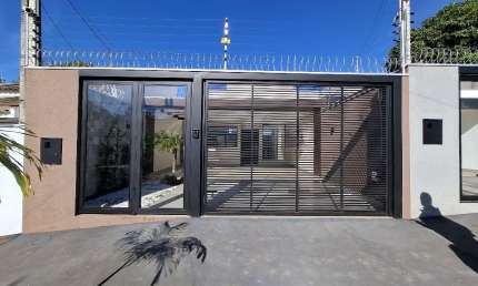 Casa com 3 quartos à venda no Jardim Alvorada, Maringá , 114 m2 por R$ 700.000