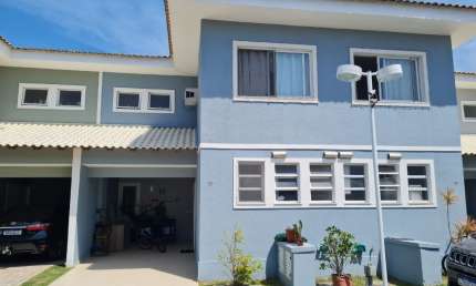 Excelente casa com 3 dormitórios à venda, 111 m² por R$ 550.000 - Glória - Macaé/RJ.