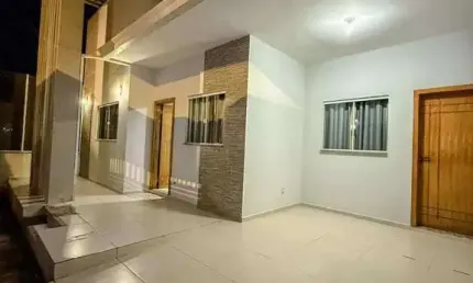 OPORTUNIDADE IMPERDÍVEL EM PRAIA GRANDE - A 600M DA PRAIA!